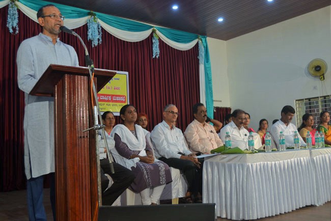 https://1ngo.sgp1.digitaloceanspaces.com/media/sampadaudupi/Kapu FPO inaguration 5.jpg